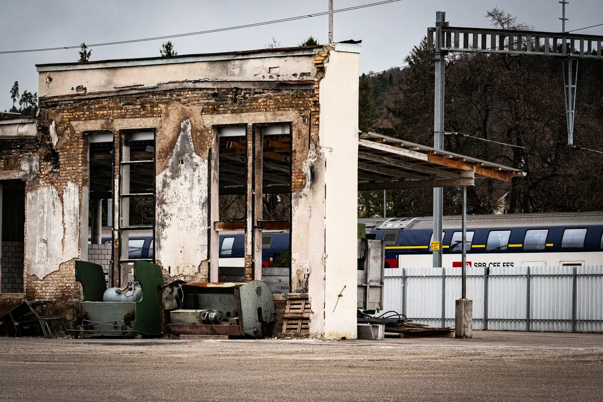 Aufnahmen von der Traktorenfabrik Bührer in Hinwil  3Jahre nach dem Brand.